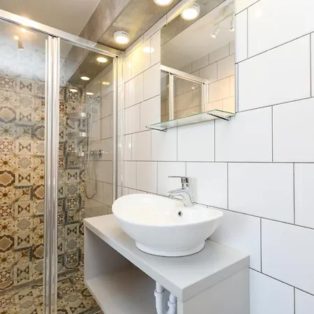 Pina House Ferienhaus *