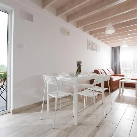 Pina House Ferienhaus *