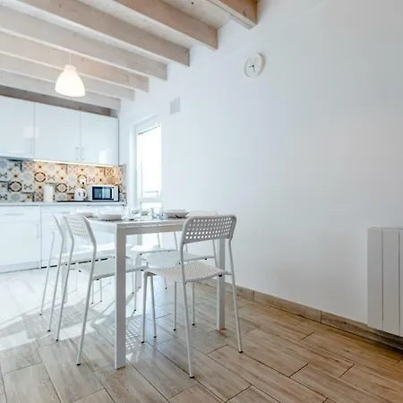 Pina House