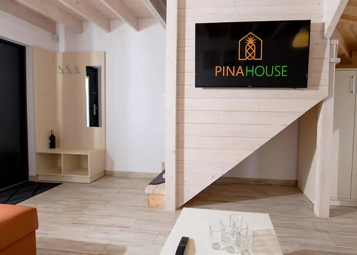 Pina House